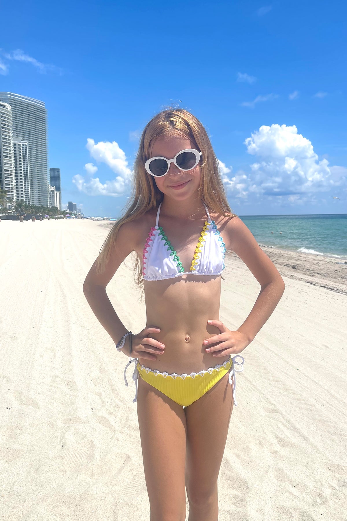 【beach girl 】 FELICIA Crochet Trim Triangle with Side-Tie Bottoms Bikini Set