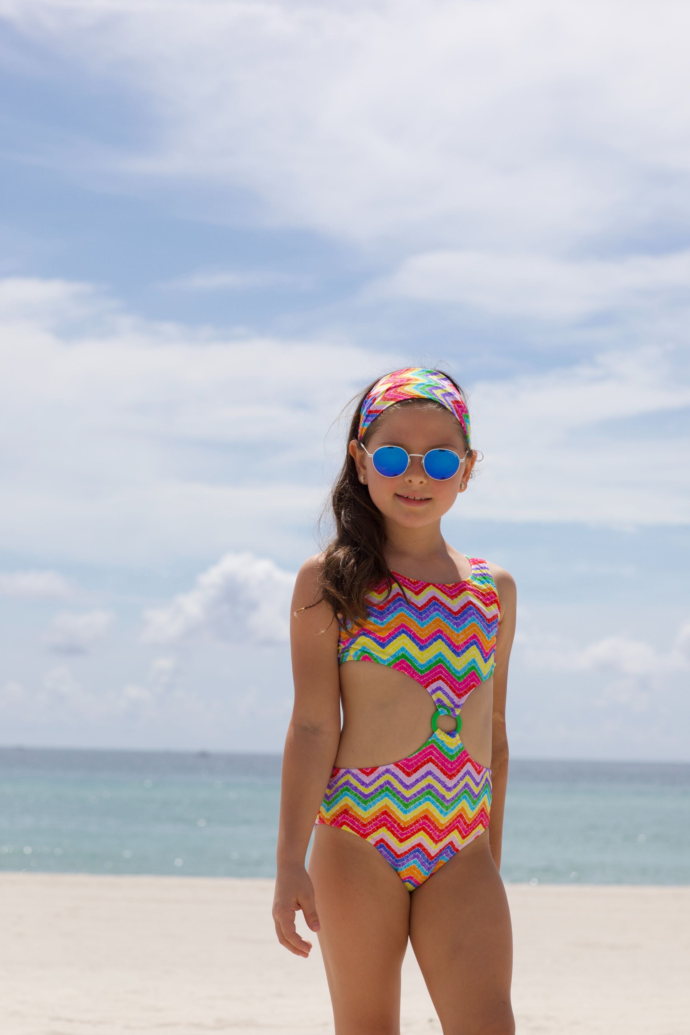 ★PISCESS★Doodle Drawing One-Piece Swimsuit★Sky Blue★人気 Blue Bouquet Smocked Girls One Piece Swimsuit 6m-10 - Shade